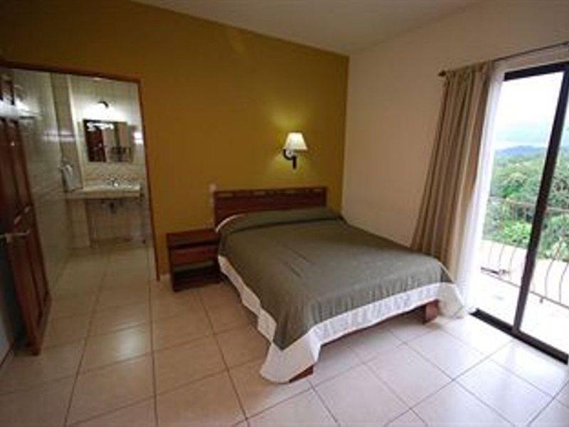 Hotel La Fortuna Екстер'єр фото