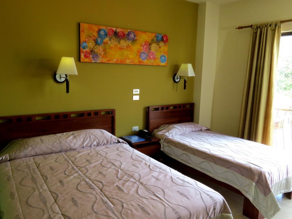 Hotel La Fortuna Екстер'єр фото