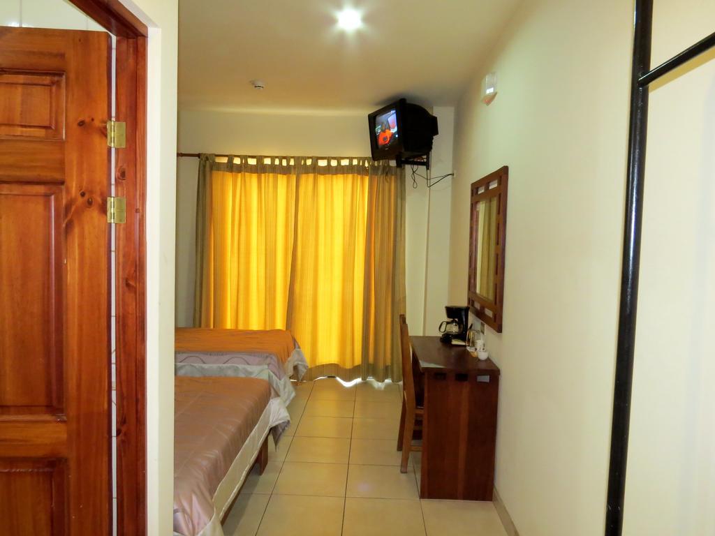 Hotel La Fortuna Екстер'єр фото