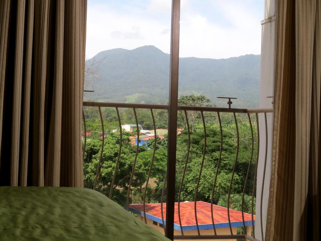 Hotel La Fortuna Екстер'єр фото
