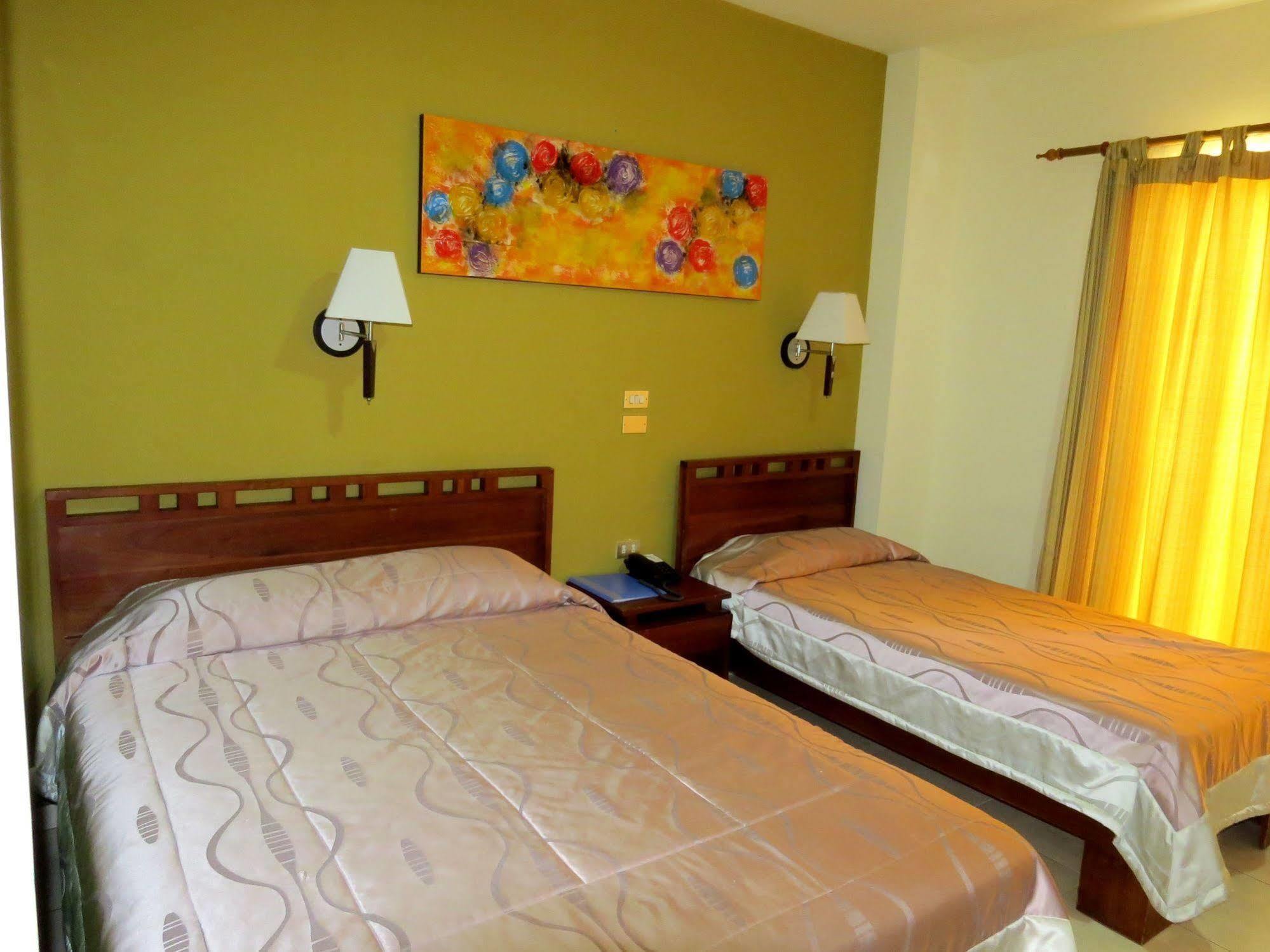 Hotel La Fortuna Екстер'єр фото