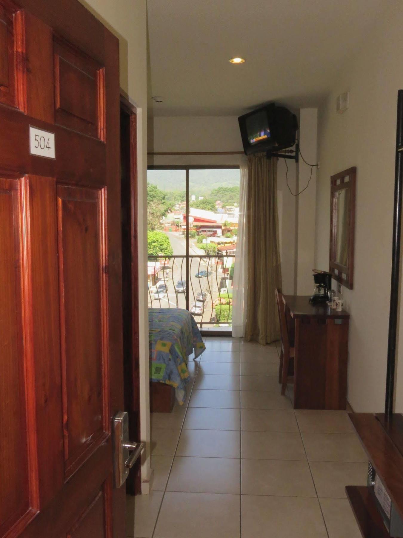 Hotel La Fortuna Екстер'єр фото
